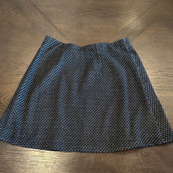 2 LOFT mini skirts - Picture 9 of 11